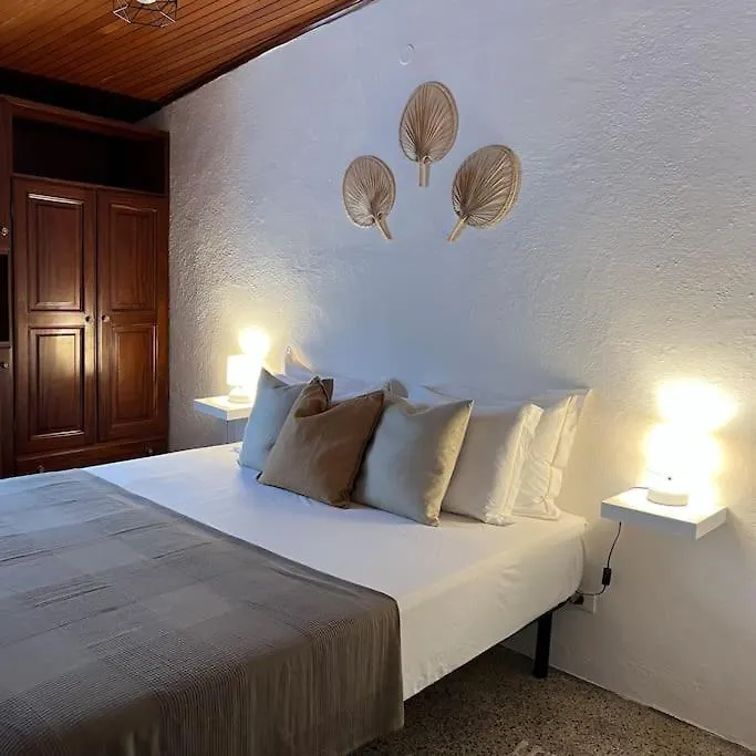 Historic Downtown Home By The Sea With King Bed Monterosso al Mare