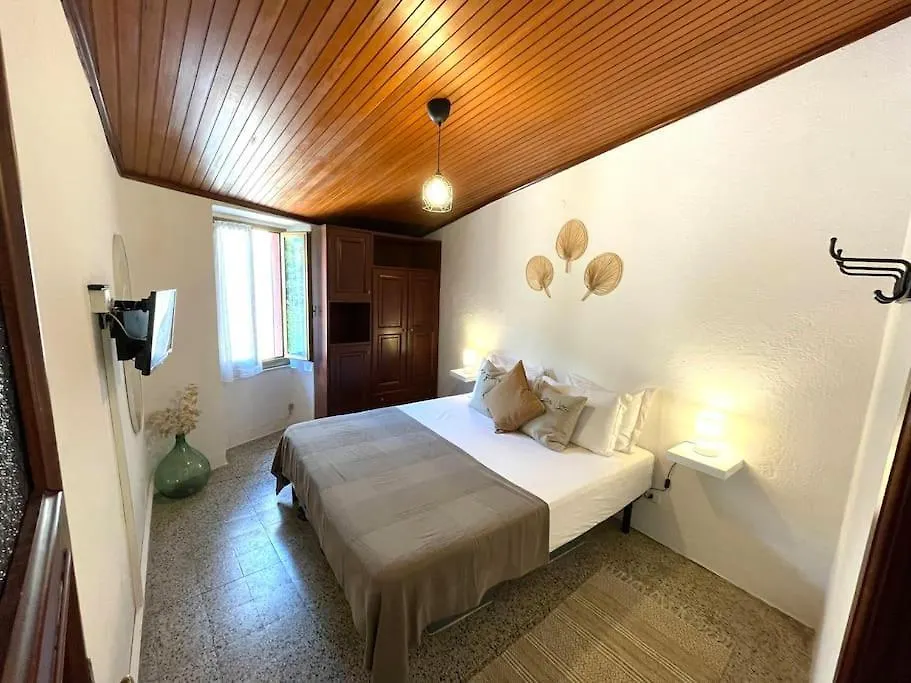 Apartment Historic Downtown Home By The Sea With King Bed Monterosso al Mare Italy