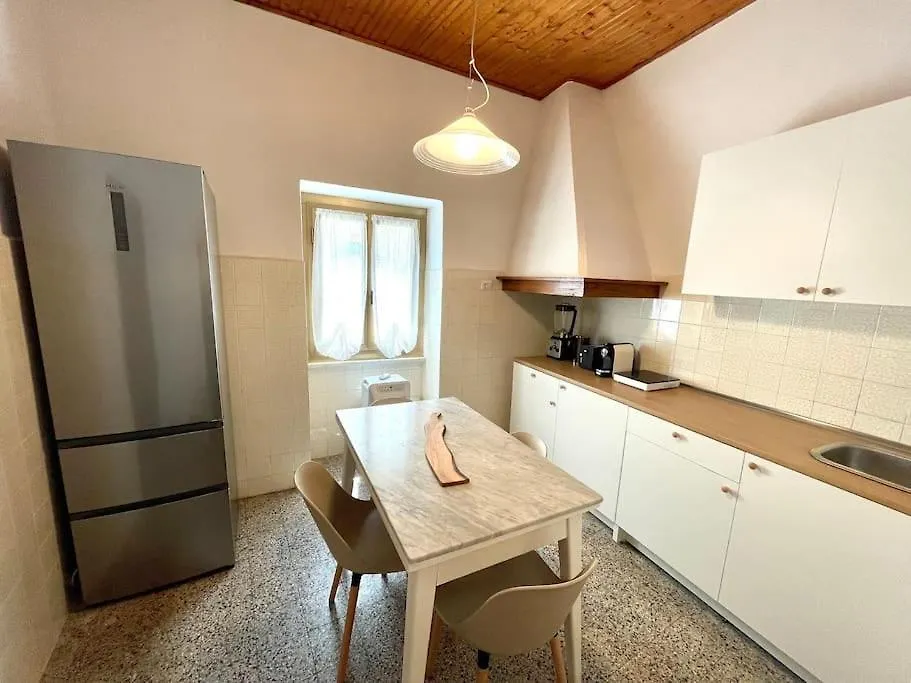 Historic Downtown Home By The Sea With King Bed Monterosso al Mare 0*,  Italy